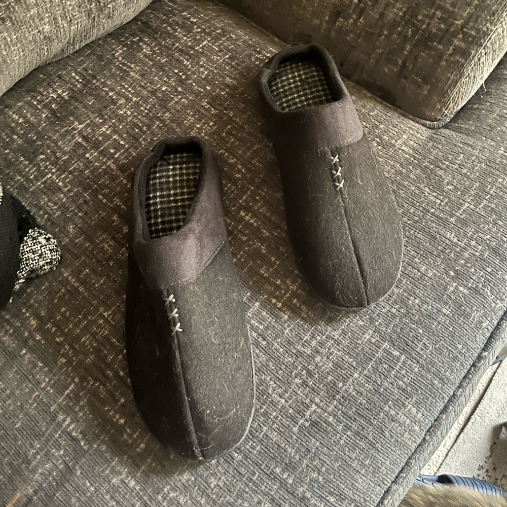 Men’s Isotoner Black Slip-On Indoor Shoes